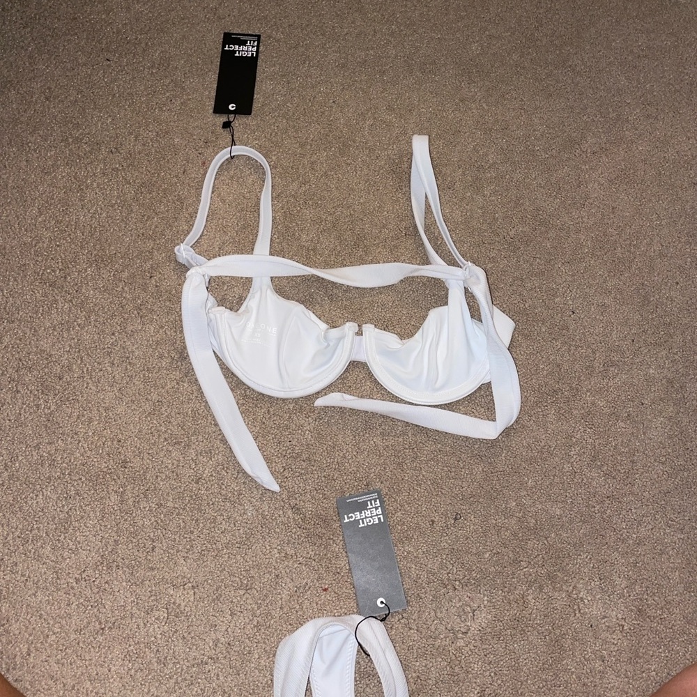 One One Grace Bikini Top - Picture 4 of 5